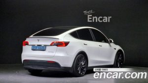Tesla Model Y Performance 2021 года из Южной Кореи
