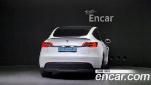 Tesla Model Y Performance 2021 года из Южной Кореи