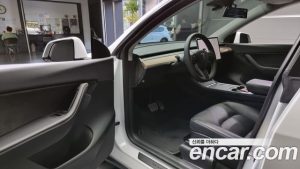 Tesla Model Y Performance 2021 года из Южной Кореи