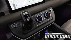 Land Rover Defender 110 D250 SE 2022 года из Южной Кореи