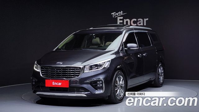 Kia Carnival 9-Seater Noblesse Special 2019 года из Кореи