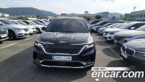 Kia Carnival Бензин 9-Seater Signature 2023 года из Южной Кореи