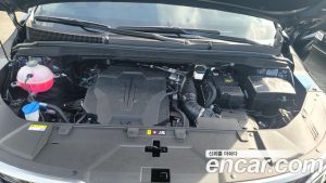 Kia Carnival Бензин 9-Seater Signature 2023 года из Южной Кореи