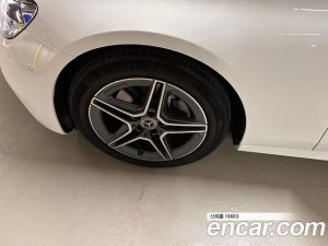 Mercedes-Benz E-Class E250 AMG Line 2023 года из Южной Кореи