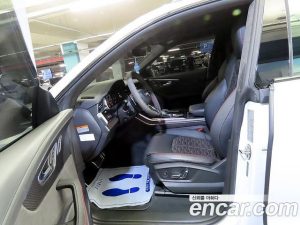 Audi RSQ8 4.0 TFSI 4WD 2021 года из Южной Кореи