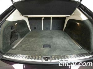 Bentley Bentayga 4.0 V8 Azure 2023 года из Южной Кореи