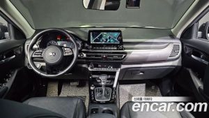 Kia Seltos Бензин 1.6 Turbo 2WD 2020 года из Южной Кореи