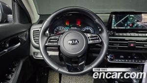 Kia Seltos Бензин 1.6 Turbo 2WD 2020 года из Южной Кореи