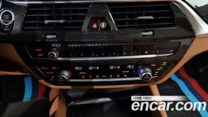 BMW 5-Series 520i Luxury 2020 года из Южной Кореи