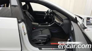 Audi A7 55 TFSI 4WD Premium 2020 года из Южной Кореи