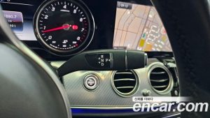 Mercedes-Benz E-Class E250 Avantgarde 2020 года из Южной Кореи