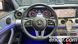 Mercedes-Benz E-Class E250 Avantgarde 2020 года из Южной Кореи