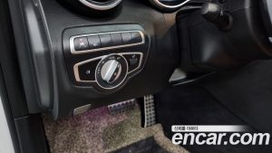 Mercedes-Benz C-Class C200 Cabriolet 2020 года из Южной Кореи