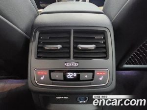 Audi A5 40 TDI 4WD Premium Sportback 2023 года из Южной Кореи