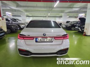 BMW 7-Series 740Li xDrive M Sport 2021 года из Южной Кореи