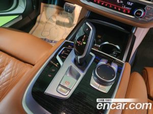 BMW 7-Series 740Li xDrive M Sport 2021 года из Южной Кореи