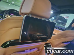 BMW 7-Series 740Li xDrive M Sport 2021 года из Южной Кореи