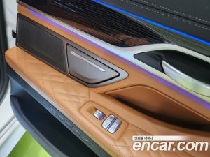BMW 7-Series 740Li xDrive M Sport 2021 года из Южной Кореи
