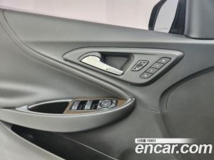 ChevroletGMDaewoo Malibu 2.0 Turbo Premium 2020 года из Южной Кореи