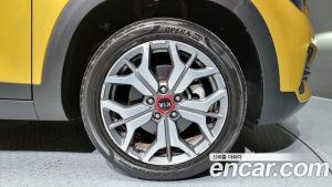 Kia Seltos Бензин 1.6 Turbo 2WD 2020 года из Южной Кореи