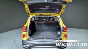 Kia Seltos Бензин 1.6 Turbo 2WD 2020 года из Южной Кореи