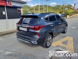 Kia Seltos Бензин 1.6 Turbo 2WD 2020 года из Южной Кореи