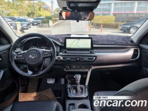 Kia Seltos Бензин 1.6 Turbo 2WD 2020 года из Южной Кореи