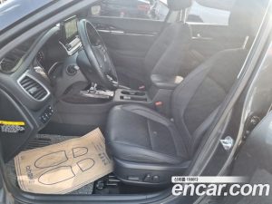 Kia Seltos Бензин 1.6 Turbo 2WD 2020 года из Южной Кореи