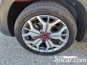 Kia Seltos Бензин 1.6 Turbo 2WD 2020 года из Южной Кореи