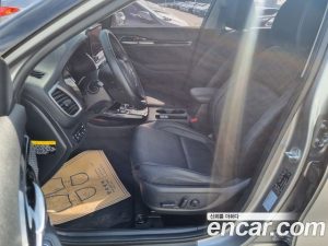 Kia Seltos Бензин 1.6 Turbo 2WD 2020 года из Южной Кореи