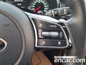 Kia Seltos Бензин 1.6 Turbo 2WD 2020 года из Южной Кореи