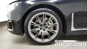 BMW 7-Series 750Li xDrive Design Pure Excellence Prestige 2020 года из Южной Кореи