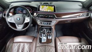 BMW 7-Series 750Li xDrive Design Pure Excellence Prestige 2020 года из Южной Кореи