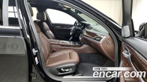 BMW 7-Series 750Li xDrive Design Pure Excellence Prestige 2020 года из Южной Кореи