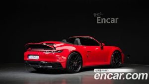 Porsche 911 CARRERA 4 GTS Cabriolet 2023 года из Южной Кореи