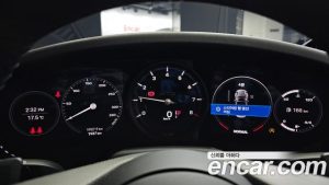 Porsche 911 CARRERA 4 GTS Cabriolet 2023 года из Южной Кореи
