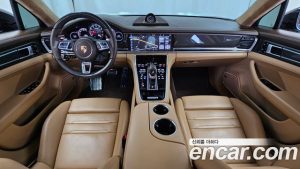 Porsche Panamera 4.0 Turbo 2020 года из Южной Кореи