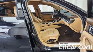Porsche Panamera 4.0 Turbo 2020 года из Южной Кореи