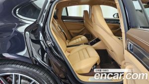 Porsche Panamera 4.0 Turbo 2020 года из Южной Кореи