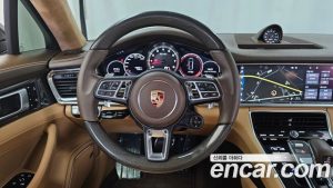 Porsche Panamera 4.0 Turbo 2020 года из Южной Кореи