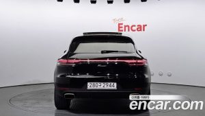 Porsche Macan 2.0 2019 года из Южной Кореи