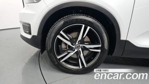 Volvo XC40 B4 R-디자인 2021 года из Южной Кореи