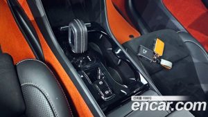 Volvo XC40 B4 R-디자인 2021 года из Южной Кореи