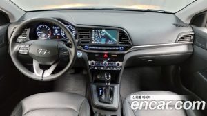 Hyundai AVANTE 1.6 2020 года из Южной Кореи