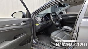 Hyundai AVANTE 1.6 2020 года из Южной Кореи