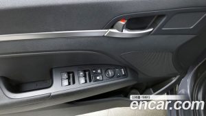 Hyundai AVANTE 1.6 2020 года из Южной Кореи