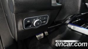 Mercedes-Benz GLB-Class GLB250 4MATIC 2020 года из Южной Кореи