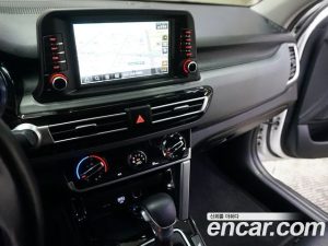 Kia Seltos Бензин 1.6 Turbo 2WD 2022 года из Южной Кореи