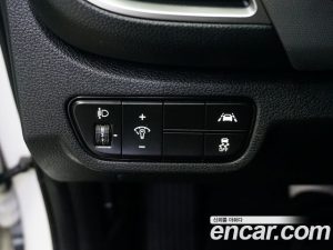 Kia Seltos Бензин 1.6 Turbo 2WD 2022 года из Южной Кореи