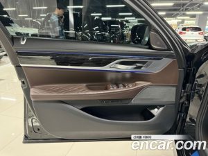 BMW 7-Series 740i M Sport 2020 года из Южной Кореи